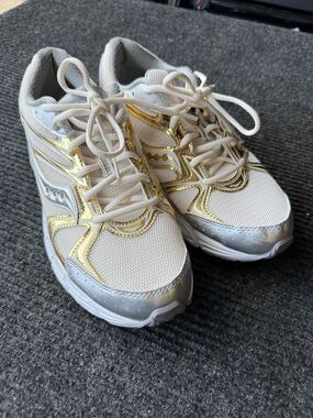 Saucony x J.Crew Ride Millennium Running Shoes Womens 11 Gold Silver S60868-2
